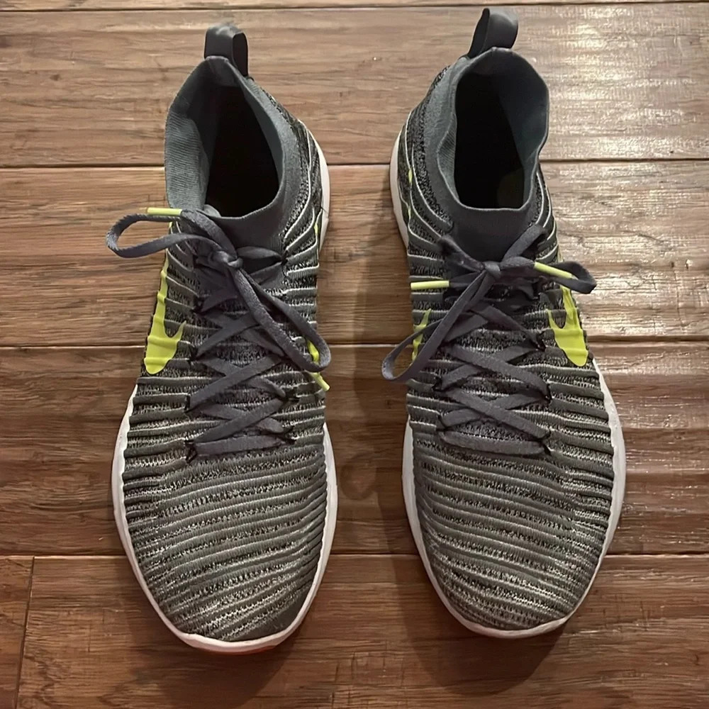 Nike Mens Free Train Force Flyknit Wolf Grey/Light Grey Yellow Swoosh Size 14